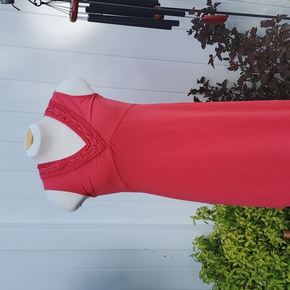 118 West Dresses & Skirts - Coral DRESS! 💕🔥